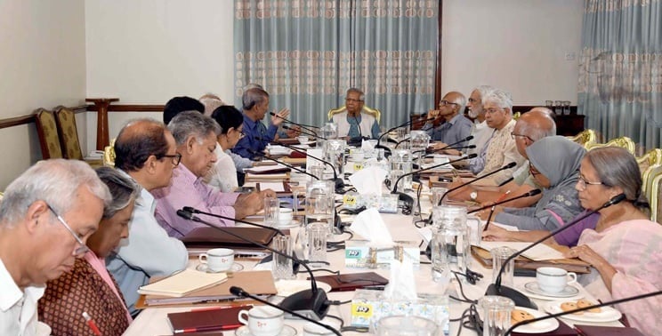 বন্যা পরিস্থিতির খোঁজখবর রাখতে ও বন্যা কবলিত মানুষের পাশে উপদেষ্টাগণকে দাঁড়ানোর নির্দেশ ড. ইউনূসের